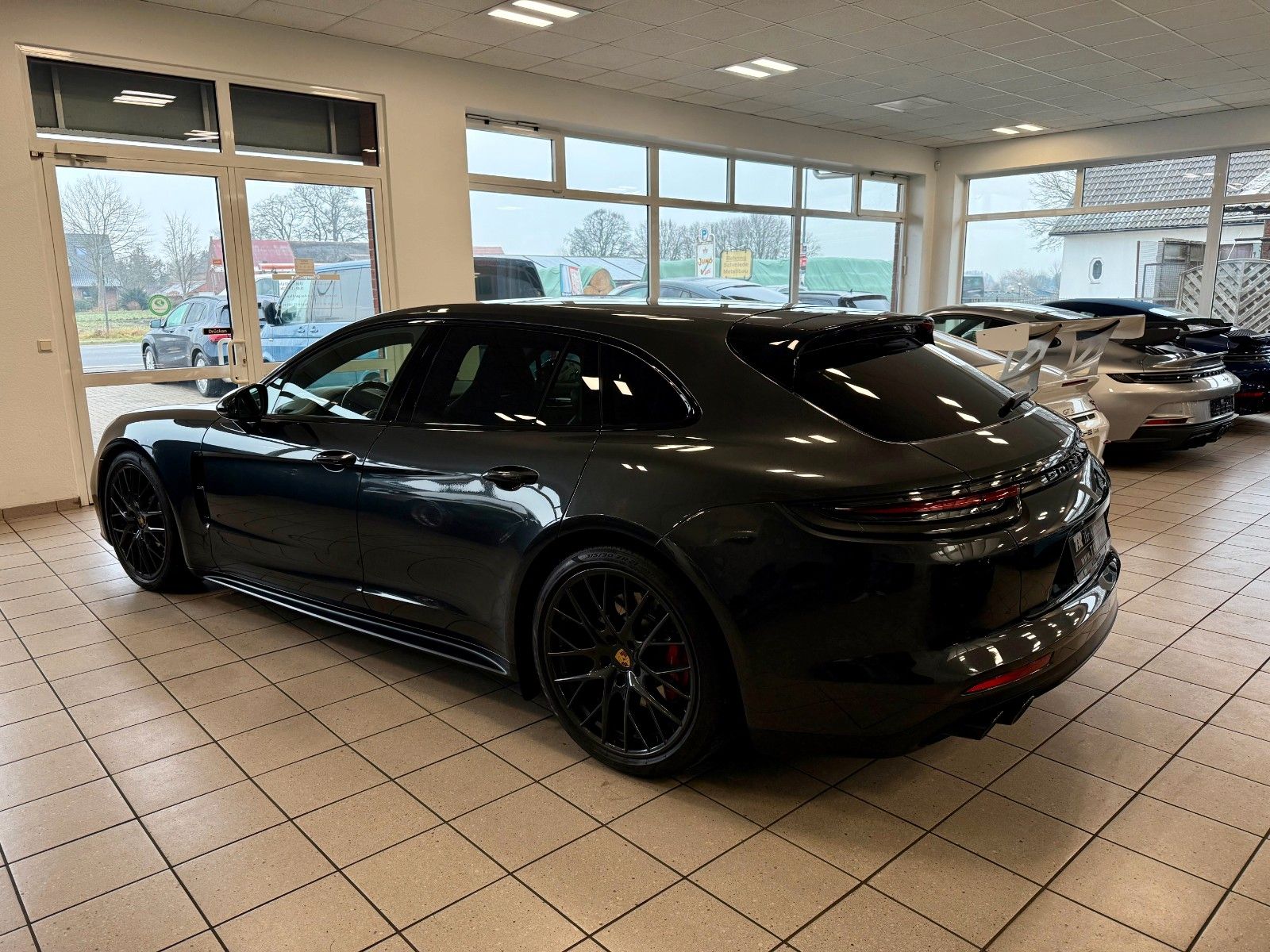 Fahrzeugabbildung Porsche Panamera GTS Sport Turismo Panorama/ACC/HeadUP