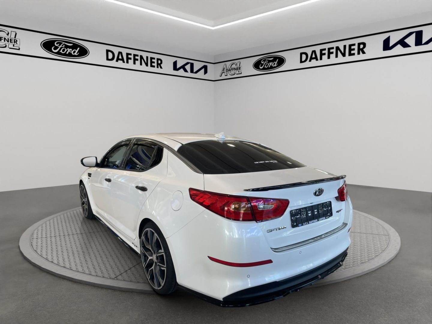 Fahrzeugabbildung Kia Optima Edition 7 Kamera Tempomat SHZ LED