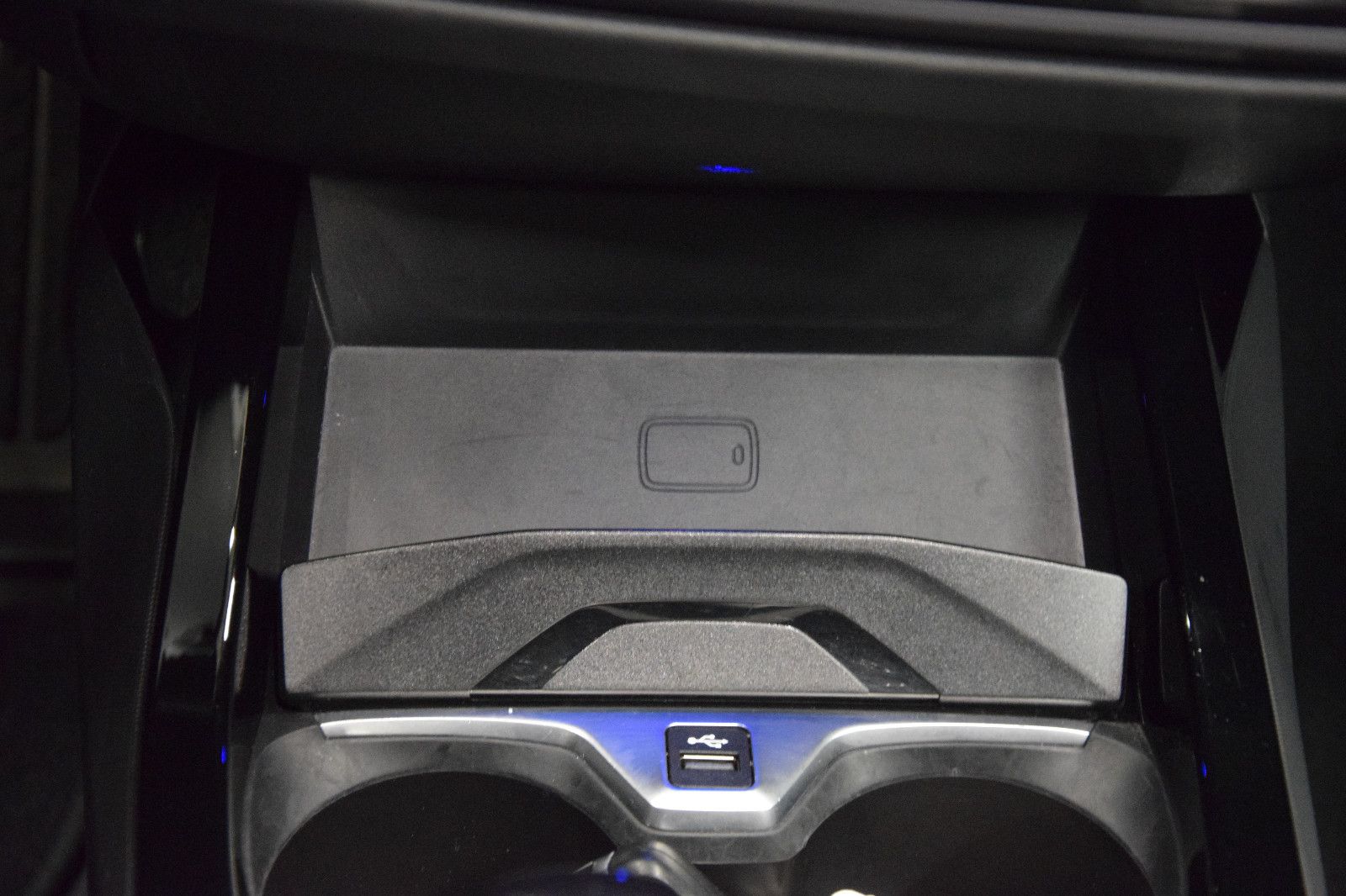 Fahrzeugabbildung BMW 220 d xDrive Gran Coupé M Sport Pano ACC Memory