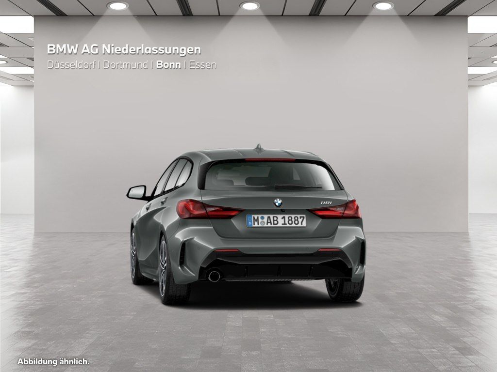 BMW 1 Series 2023