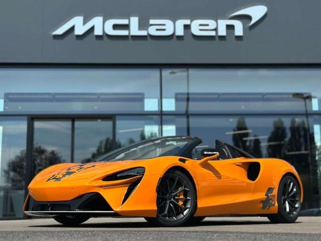 McLaren Artura Spider / 1000GP / 1 of 3 / 0% Leasing
