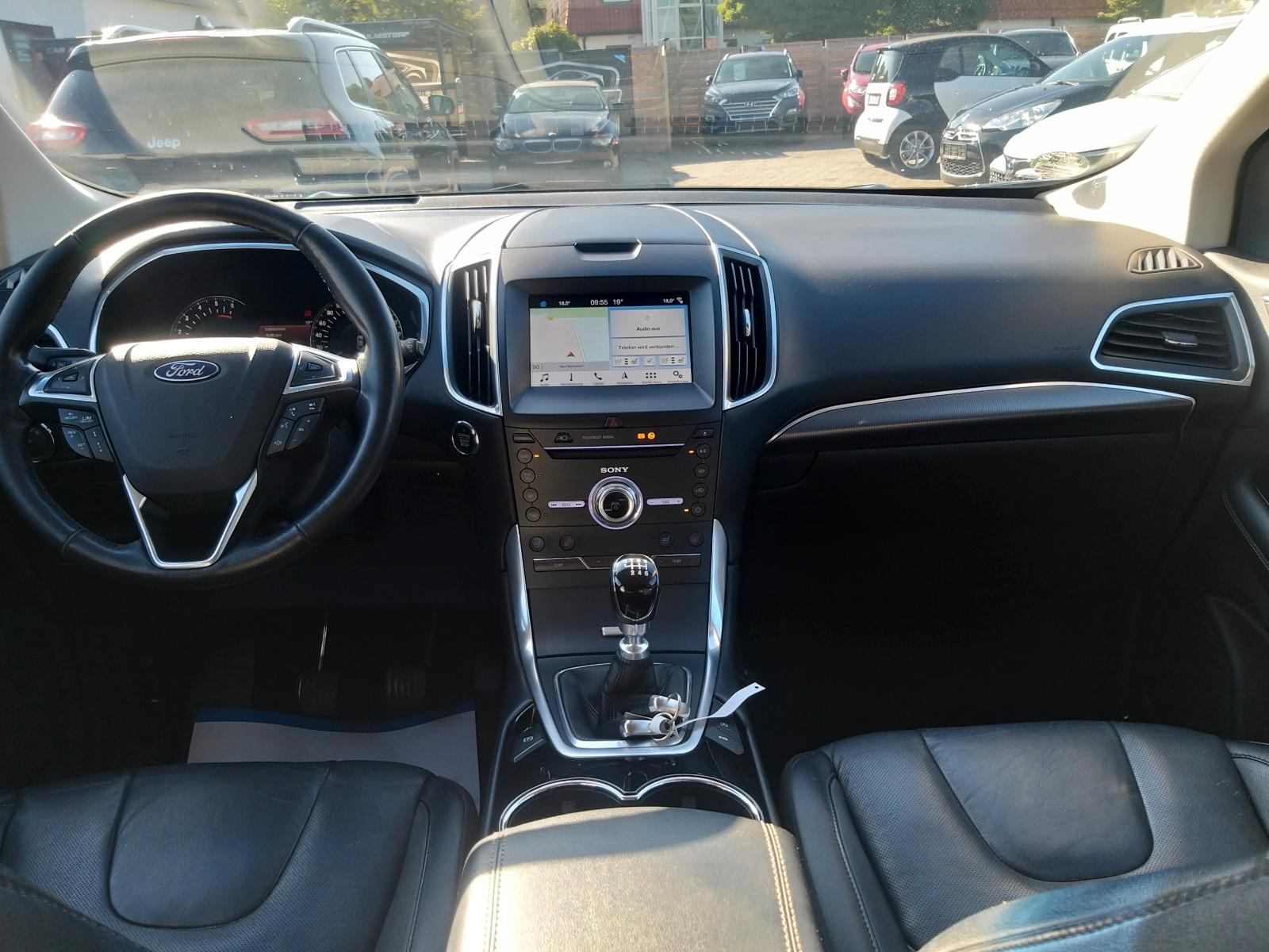 Ford Edge Titanium 4x4 *Automati*Leder*Navi*