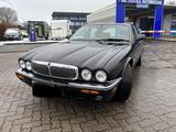Jaguar XJ8 4.0 V8 - gebrauchte Jaguar XJ8 aus dem Jahr 2000