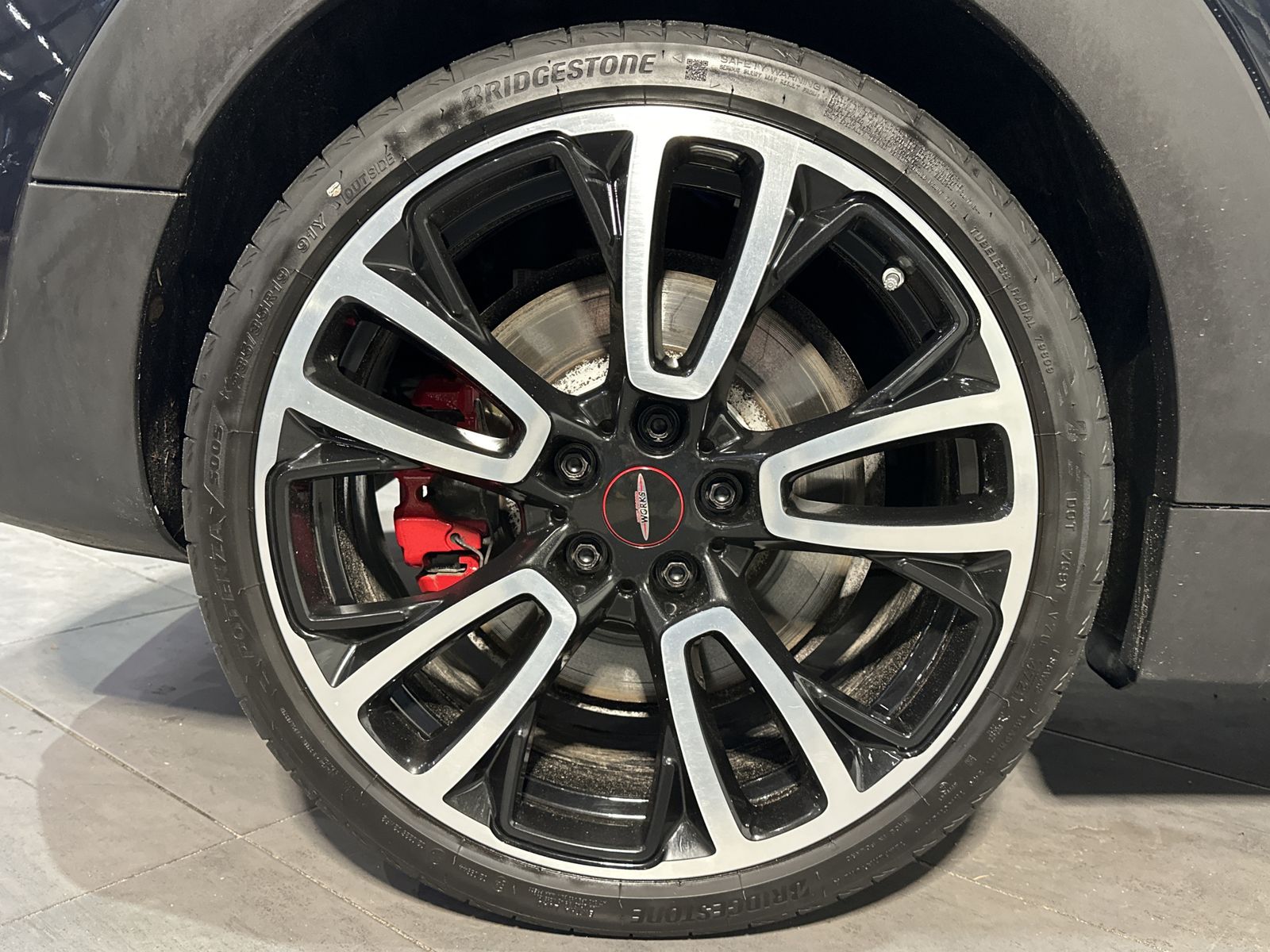 Fahrzeugabbildung MINI John Cooper Works Clubman All4 NAV+LED+PANO+H&K