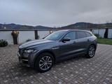 Jaguar F-Pace 25t AWD R-Sport Automatik R-Sport - gebrauchte Jaguar F-Pace aus dem Jahr 2019