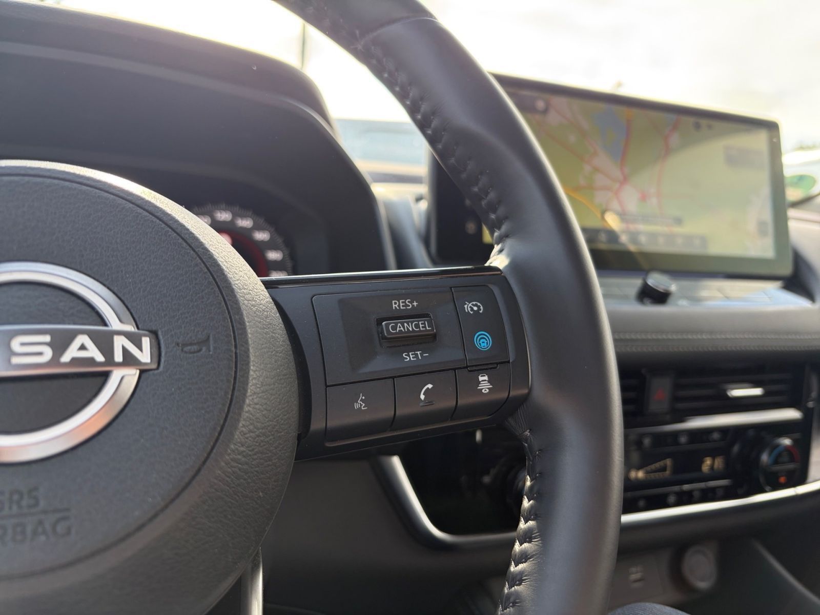 Fahrzeugabbildung Nissan X-Trail 1.5 VC-T e-Power Tekna e-4ORCE*GJR*AHK*3