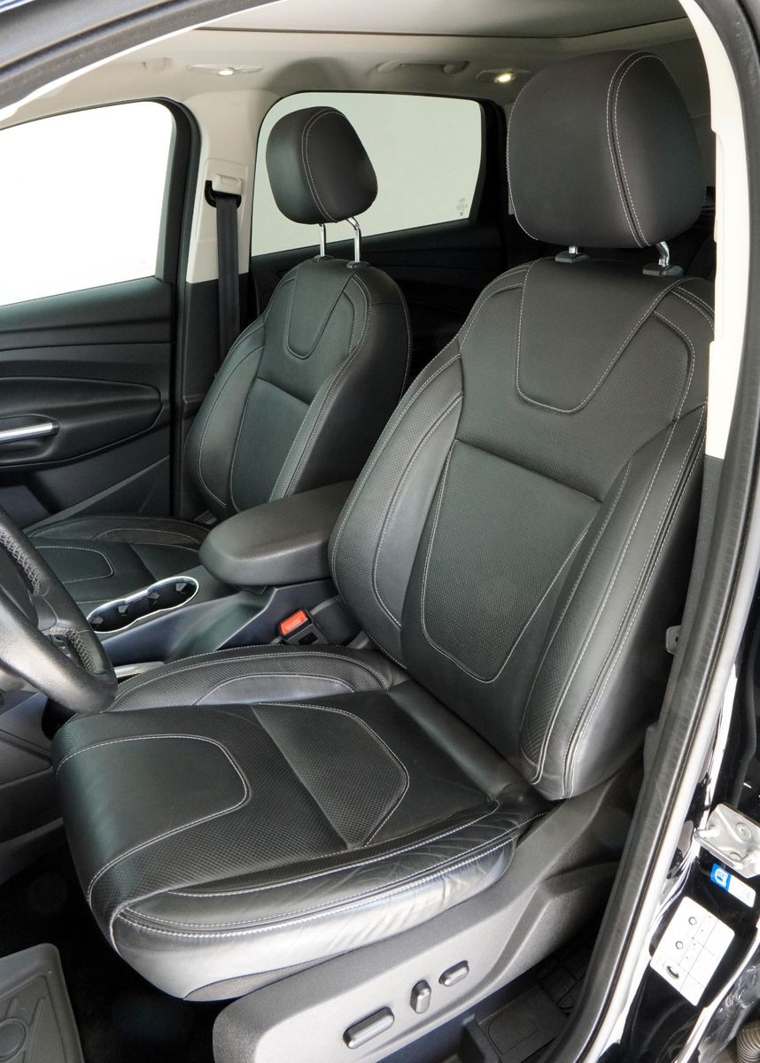 Fahrzeugabbildung Ford Kuga Individual *1.Hand*Autom.*Navi*Leder*Kamera