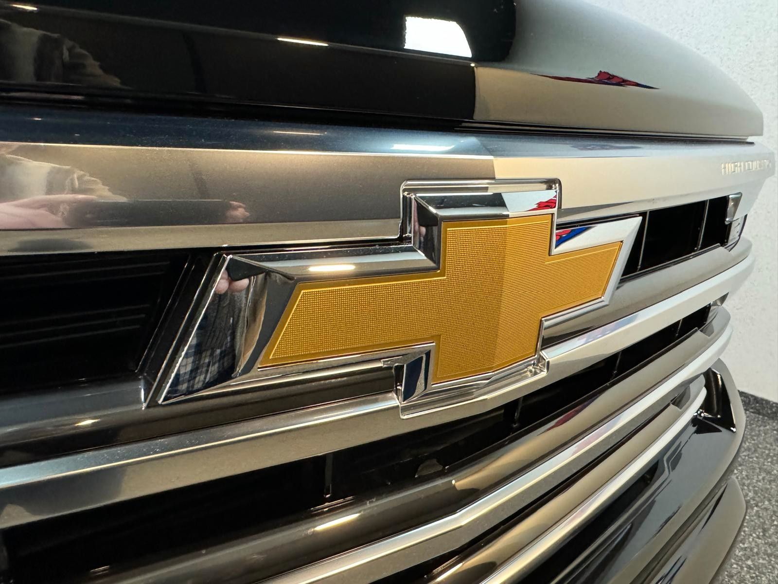 Fahrzeugabbildung Chevrolet 2026 SILVERADO DURAMAX DIESEL 4x4 HIGH COUNTRY