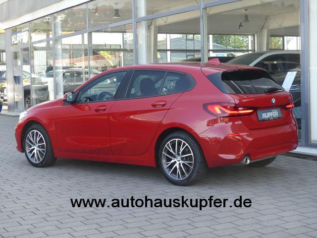 BMW 118  i Advant. NAVI°LED-Sw°Parkass.+Rfcam°2xSpur
