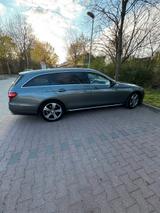 Mercedes-Benz E 200 T Autom. - - Mercedes-Benz E 200 Gebrauchtwagen in Berlin