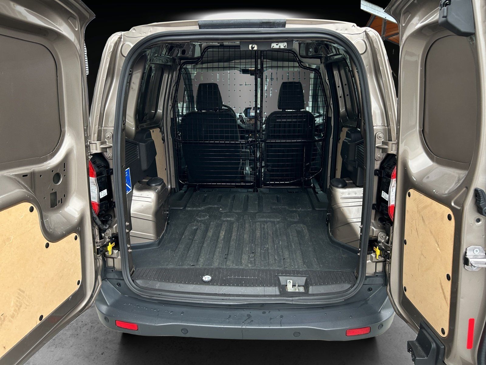 Fahrzeugabbildung Ford Transit Courier 1.0 EcoBoost Trend