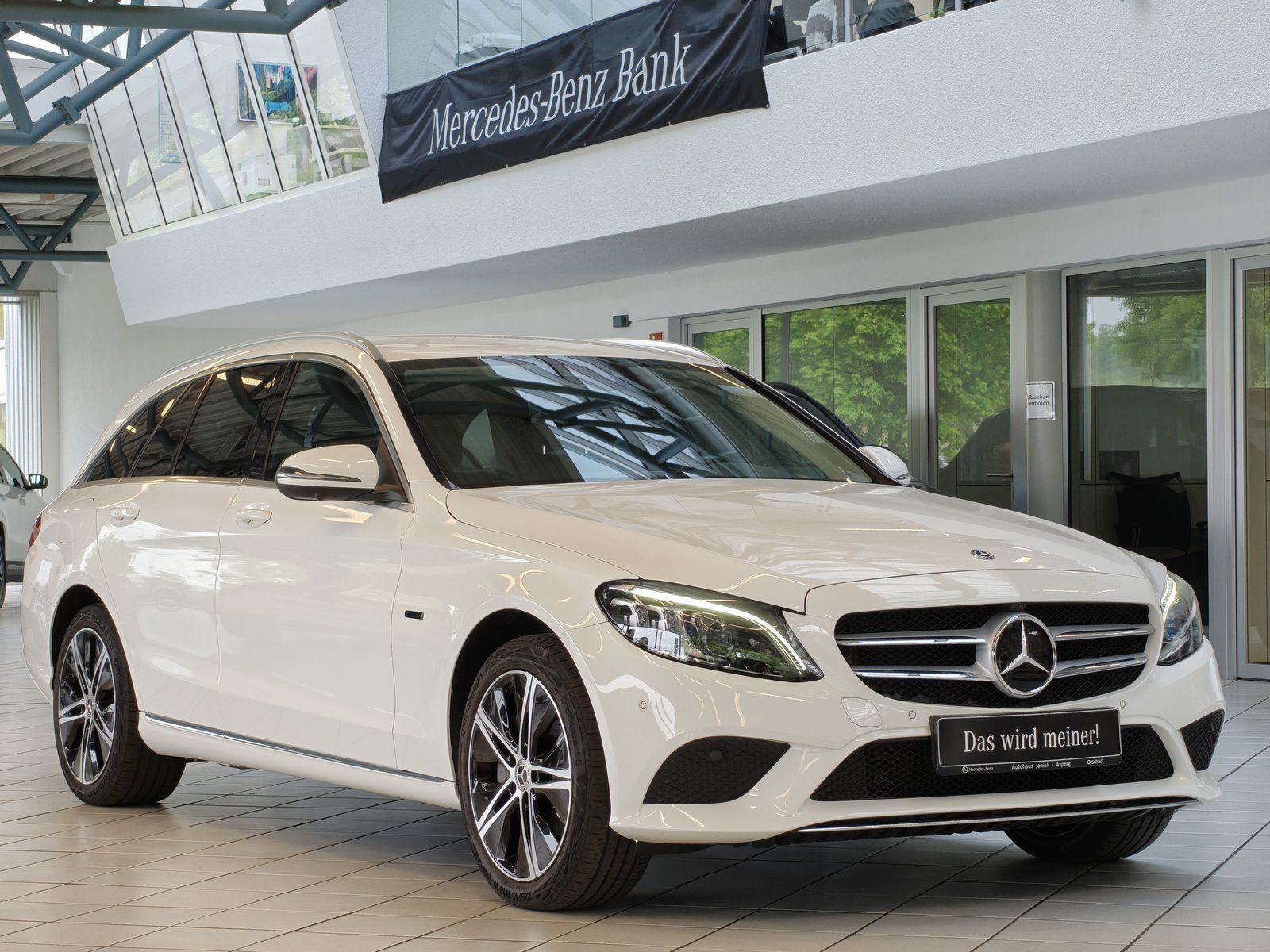 MERCEDES-BENZ C 300e T Avantgarde DISTRONIC+COMAND+360°+8-FACH
