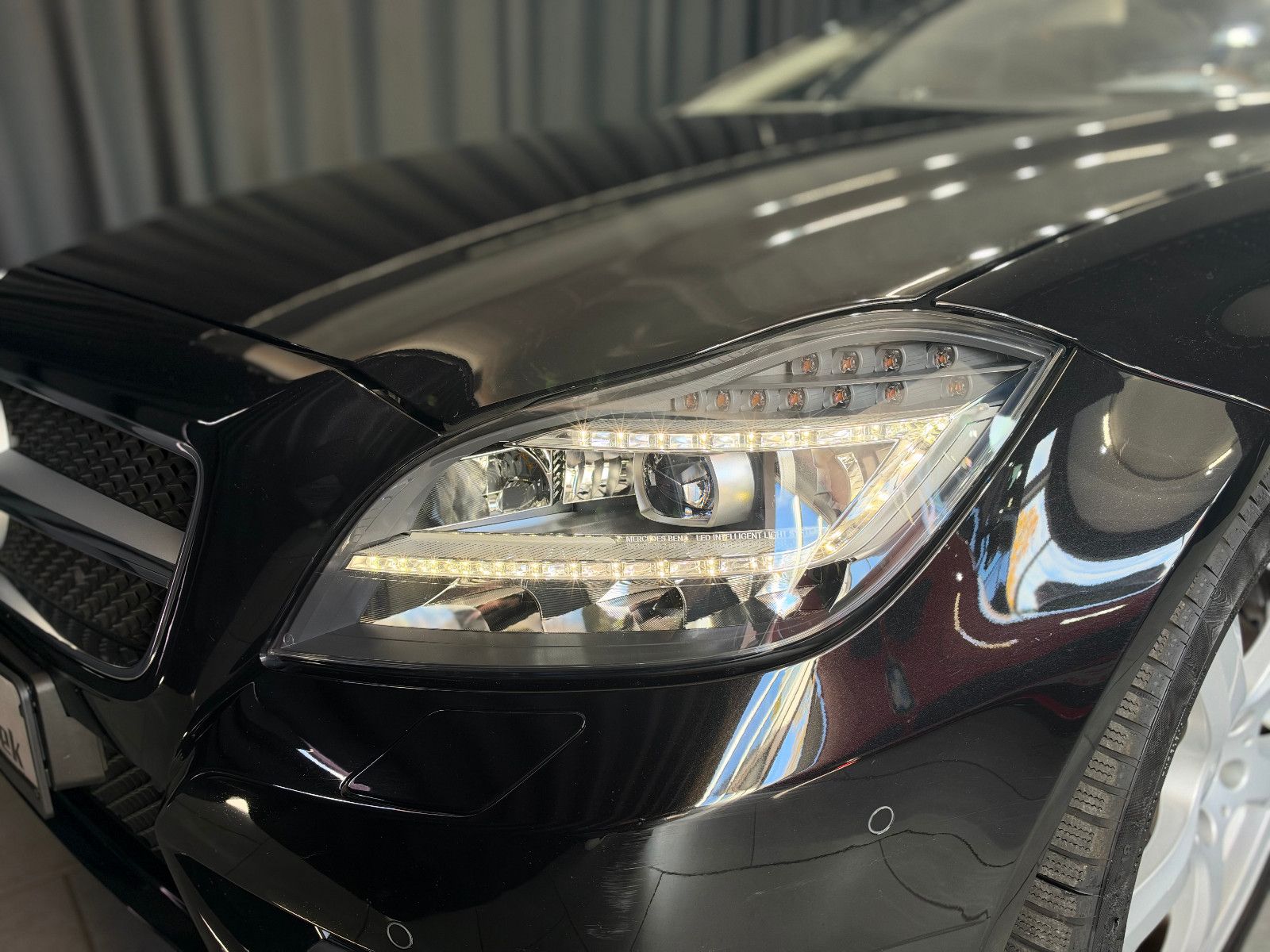 Fahrzeugabbildung Mercedes-Benz CLS 500 |AMG-LINE|H/K|PANO|AIR-MATIC|DE-FZG