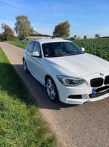 BMW 125i - M Sportpaket - BMW 125 mit Benzin-Antrieb: Limousine, Schaltgetriebe