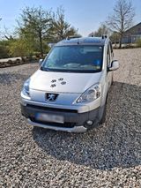 Peugeot Partner Tepee 1,6 HDI  Family, Pan... - Peugeot Partner Tepee aus 2010