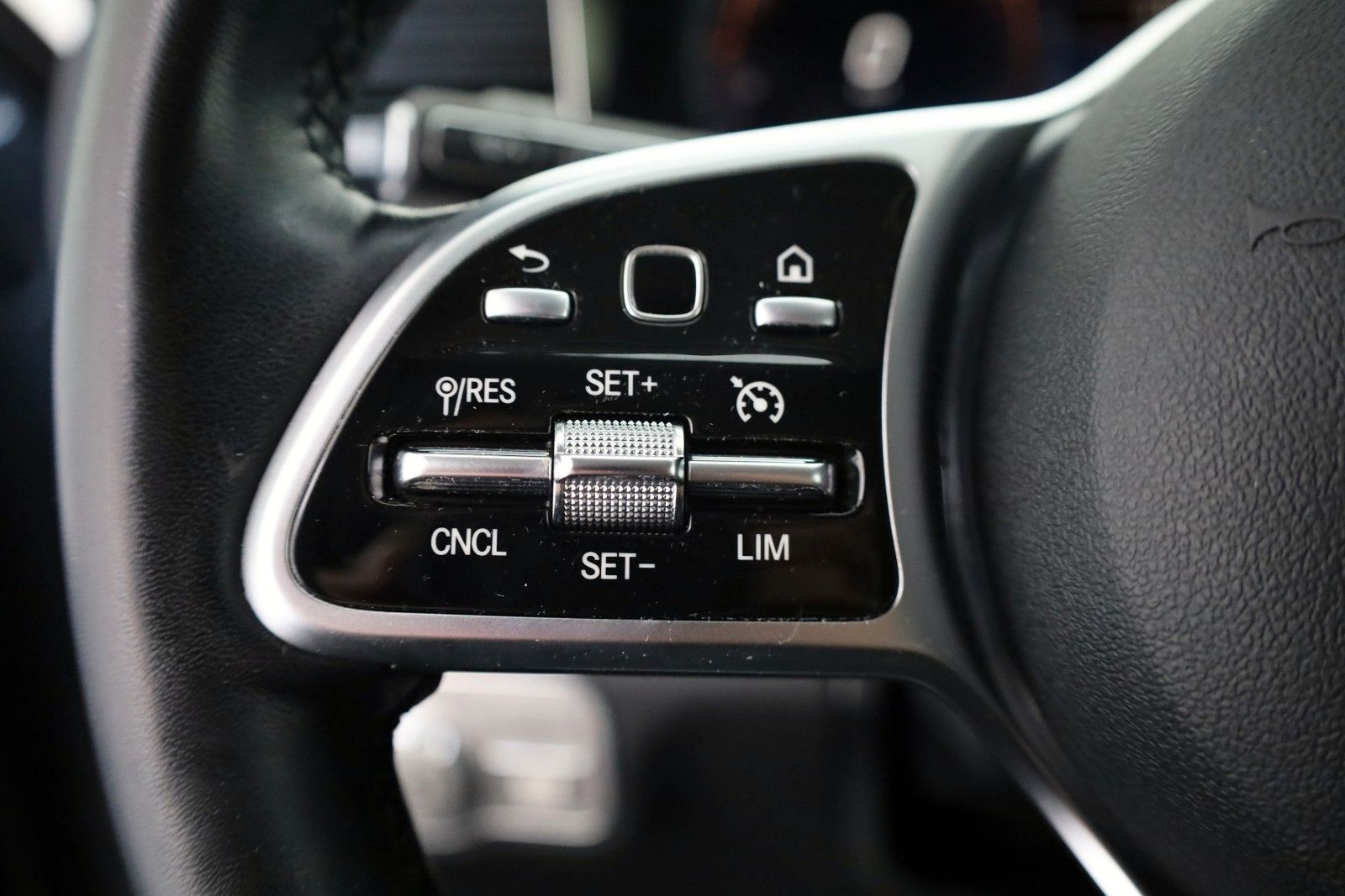 Fahrzeugabbildung Mercedes-Benz GLE 350 de 4Matic,Leder,Navi,LED,SH,360Kamer,AHK