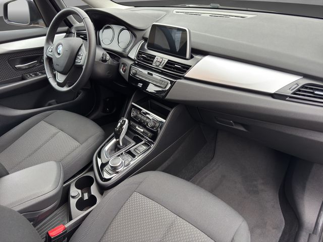 Fahrzeugabbildung BMW 218i Gran Tourer Advantage+LED+Navi+Kamera+DAB