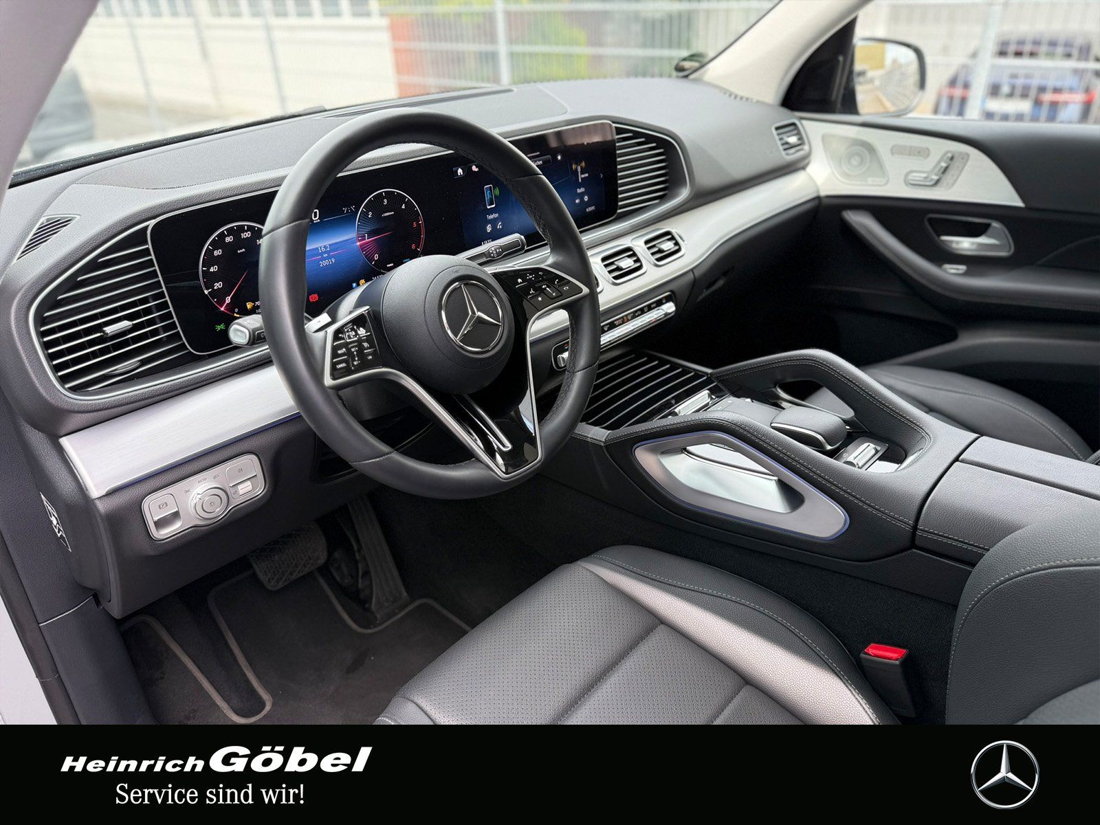 Fahrzeugabbildung Mercedes-Benz GLE 300 d AMG*PANO*BURMESTER*360°*MEMORY*