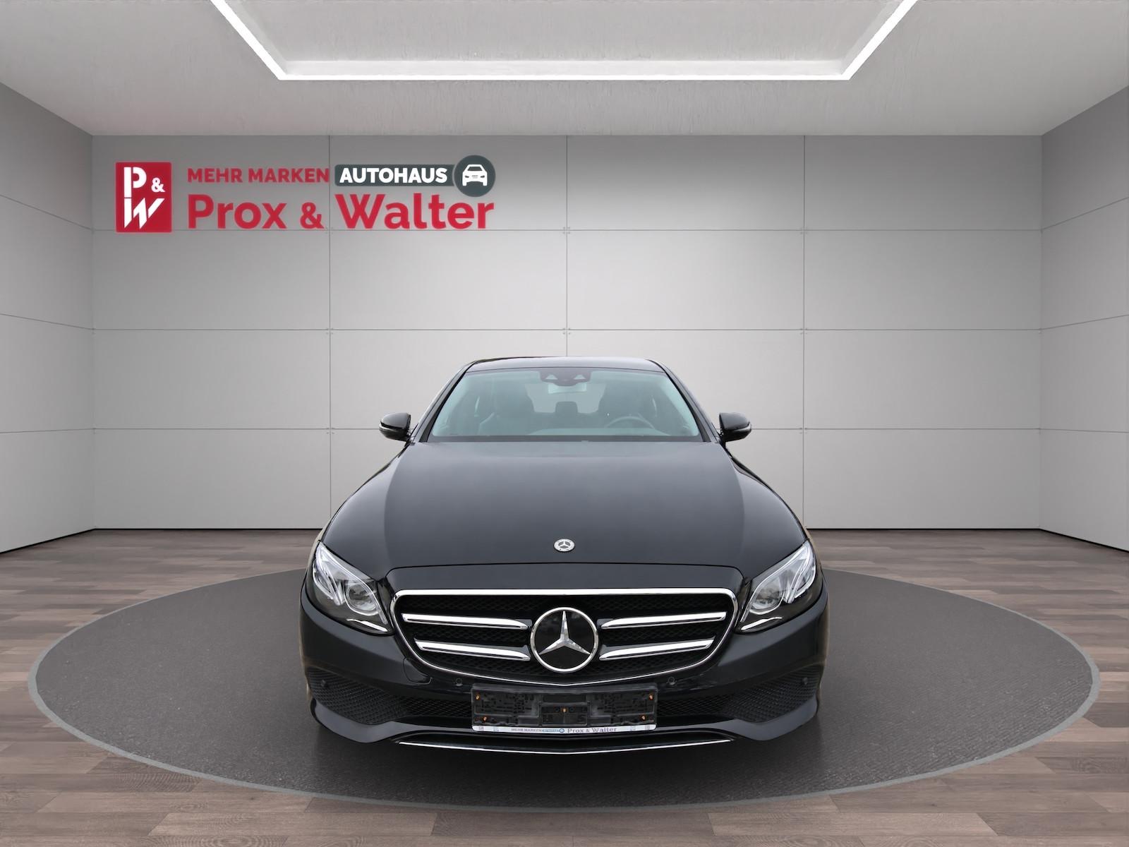 Mercedes-Benz E 220
