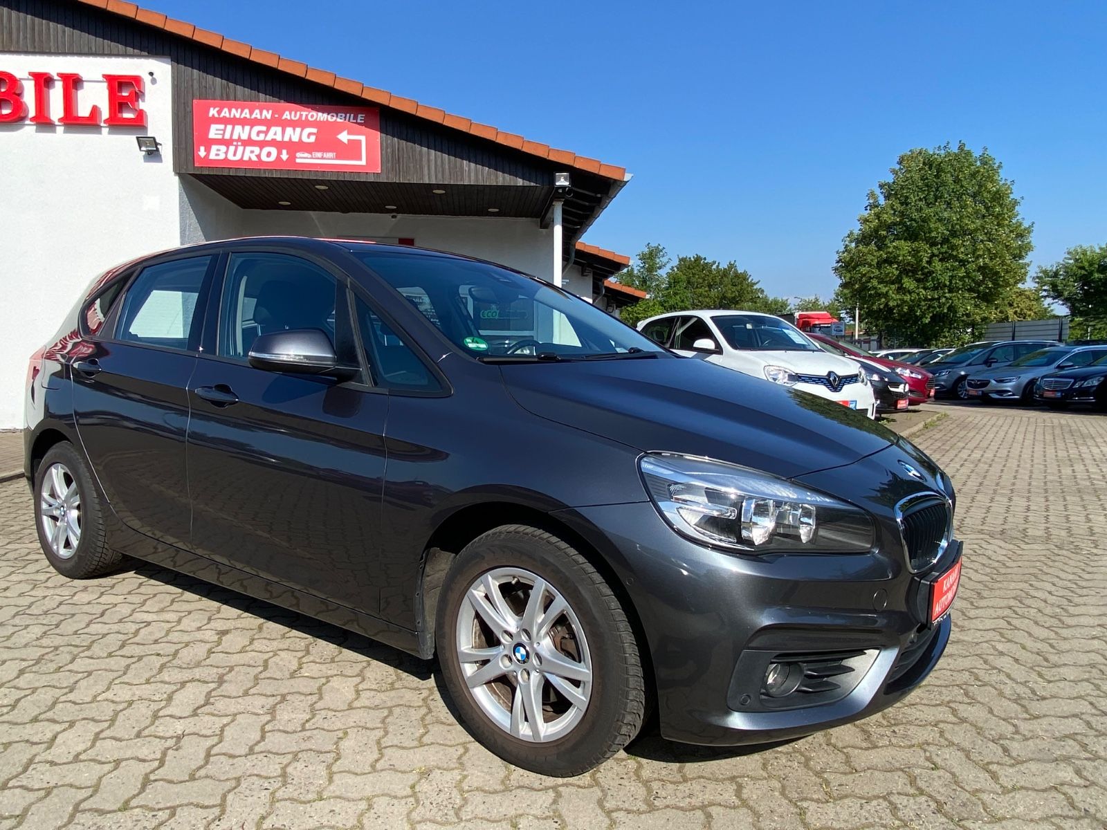 BMW 218 - 1