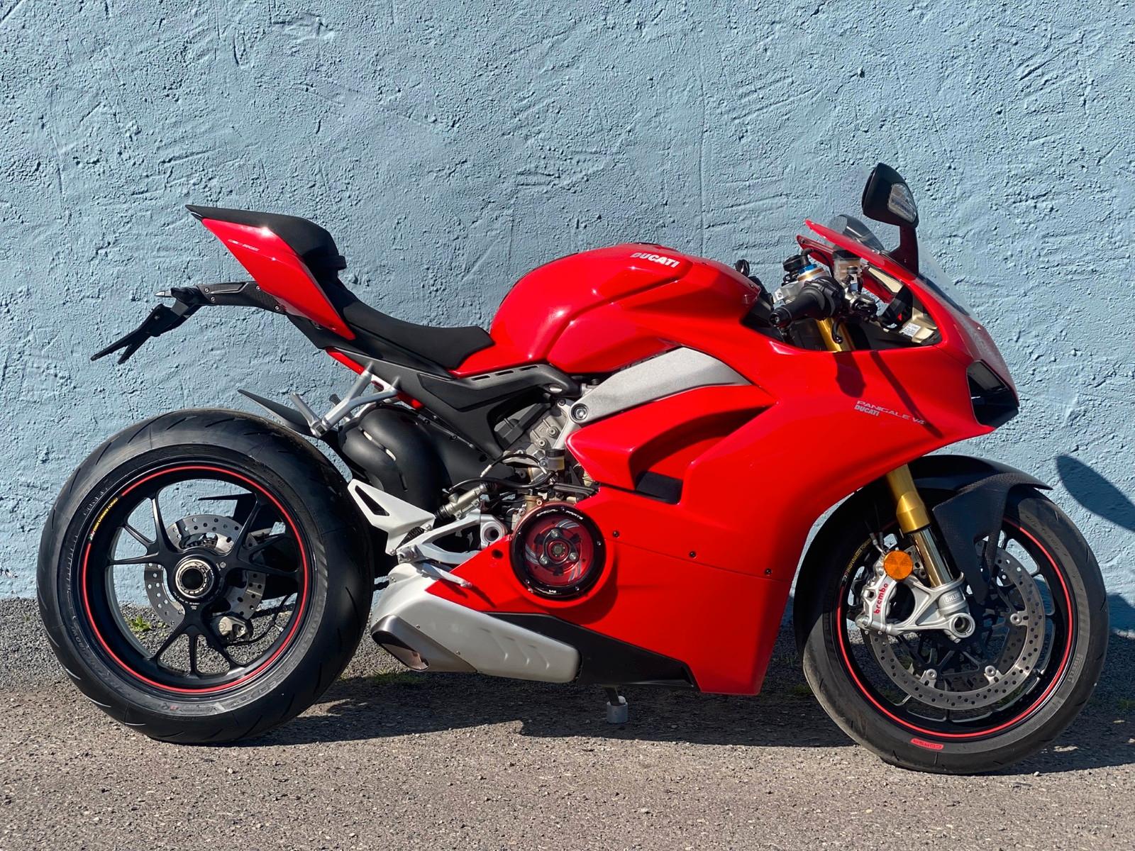 Ducati PANIGALE V 4 S ÖHLINS MIT GARANTIE TOP ZUSTAND