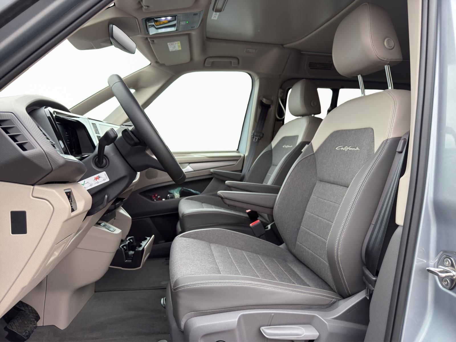 Volkswagen T7 California Ocean imagem 2