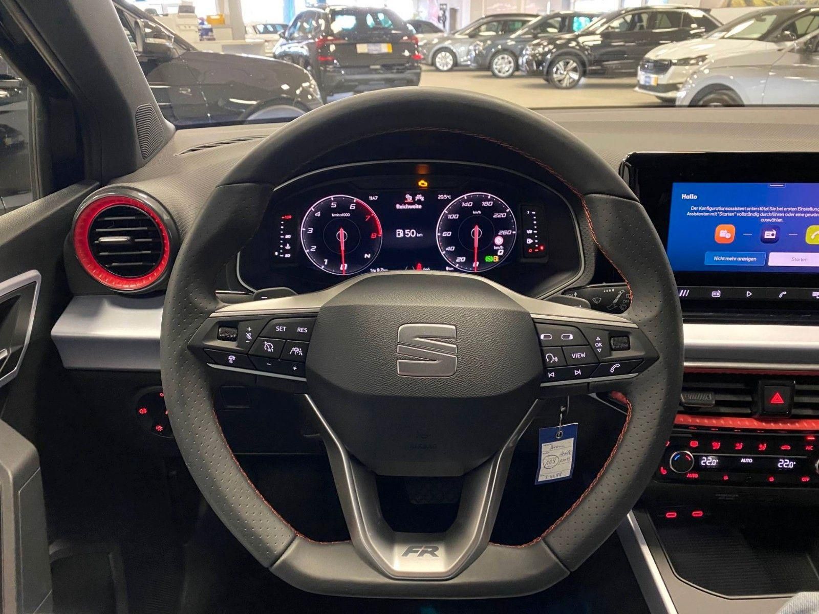 Fahrzeugabbildung SEAT Arona 1.5 TSI FR DSG GARANTIE 5+ACC+AHK+Spurwech