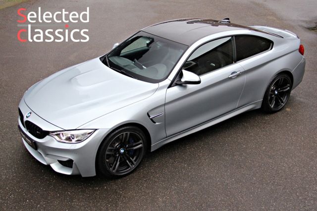 BMW M4 / Neu Zustand / Händlerwartung / Perfect