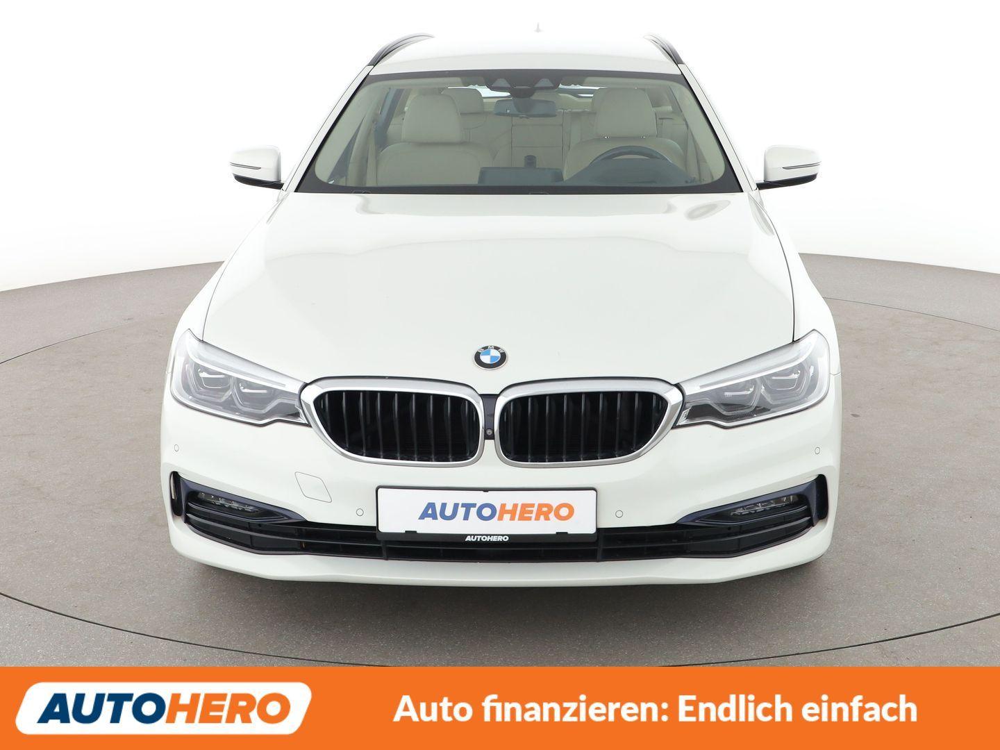 BMW 5er 520i Sport Line Aut.*NAVI*HUD*LED*