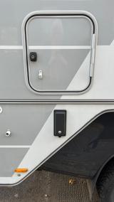 Tischer Box 260 S mit Heck Stauraum wie Trail 260 SD - Tischer Wohnwagen & Wohnmobile