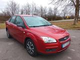 Ford Focus Stufenheck Diesel 1.6 TDCi DPF ... - Ford Focus aus 2007 mit Diesel-Antrieb