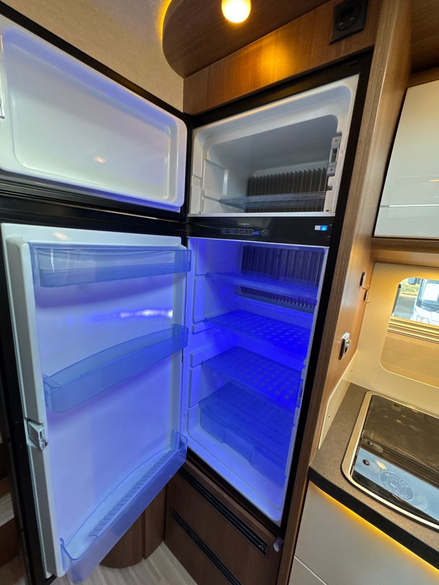 Fahrzeugabbildung Carthago C-Tourer T 148 LE H SOLAR TV SAT HUBBETT KAMERA