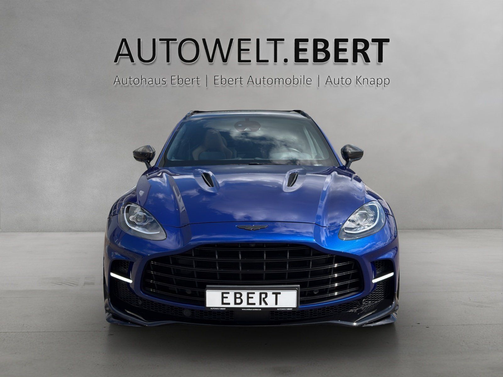 Fahrzeugabbildung Aston Martin DBX707 1.Hd.Aston AHK (TowBar) darkknight-havana