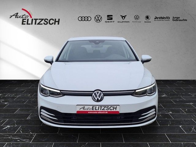 Fahrzeugabbildung Volkswagen Golf VIII Move LED AID RFK Climatronic SH LM