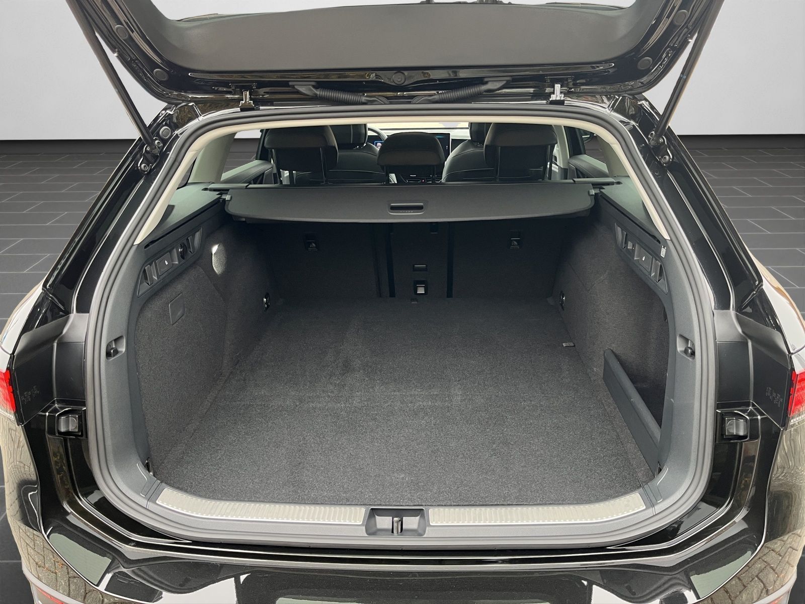 Volkswagen Passat Variant - Bild 19