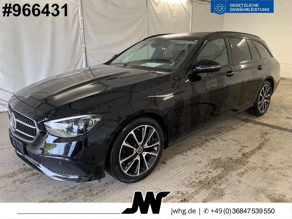 Image of Mercedes-Benz E 220