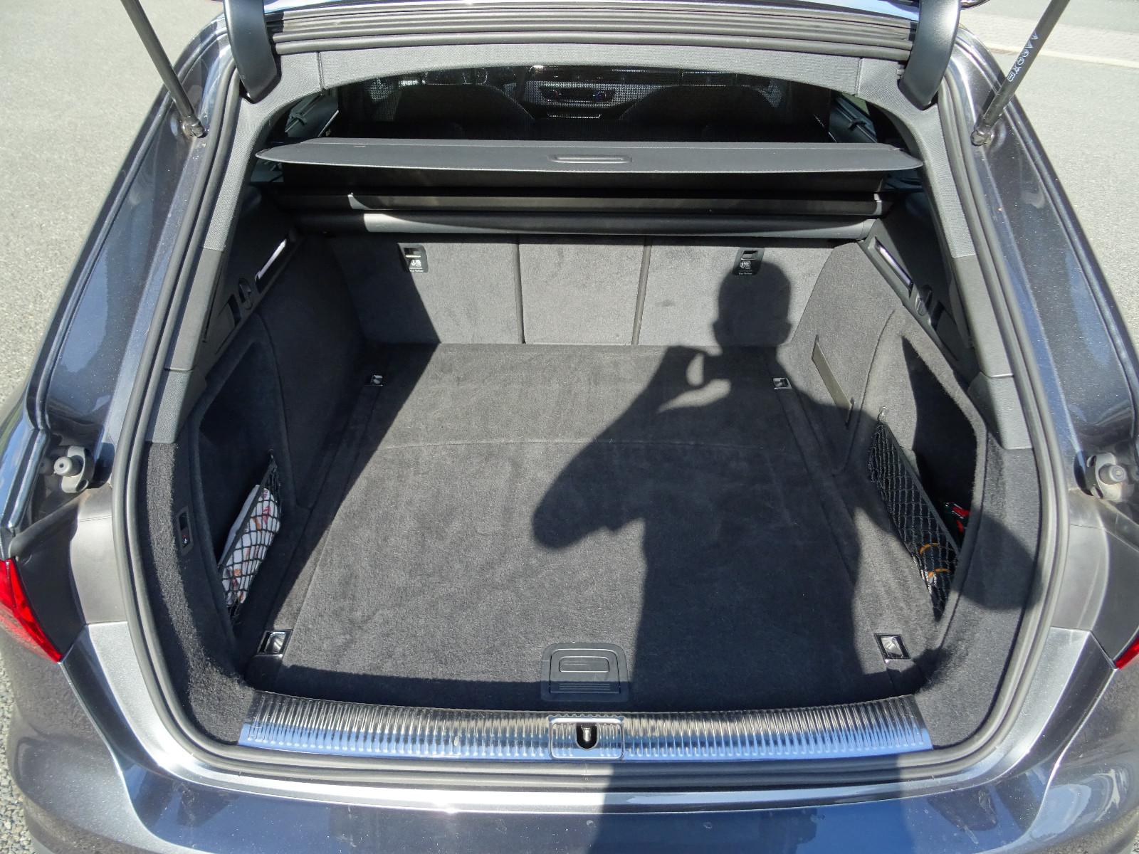 Audi A4 40 TFSI 3x S line (Innen., Außen, Fahrwerk)
