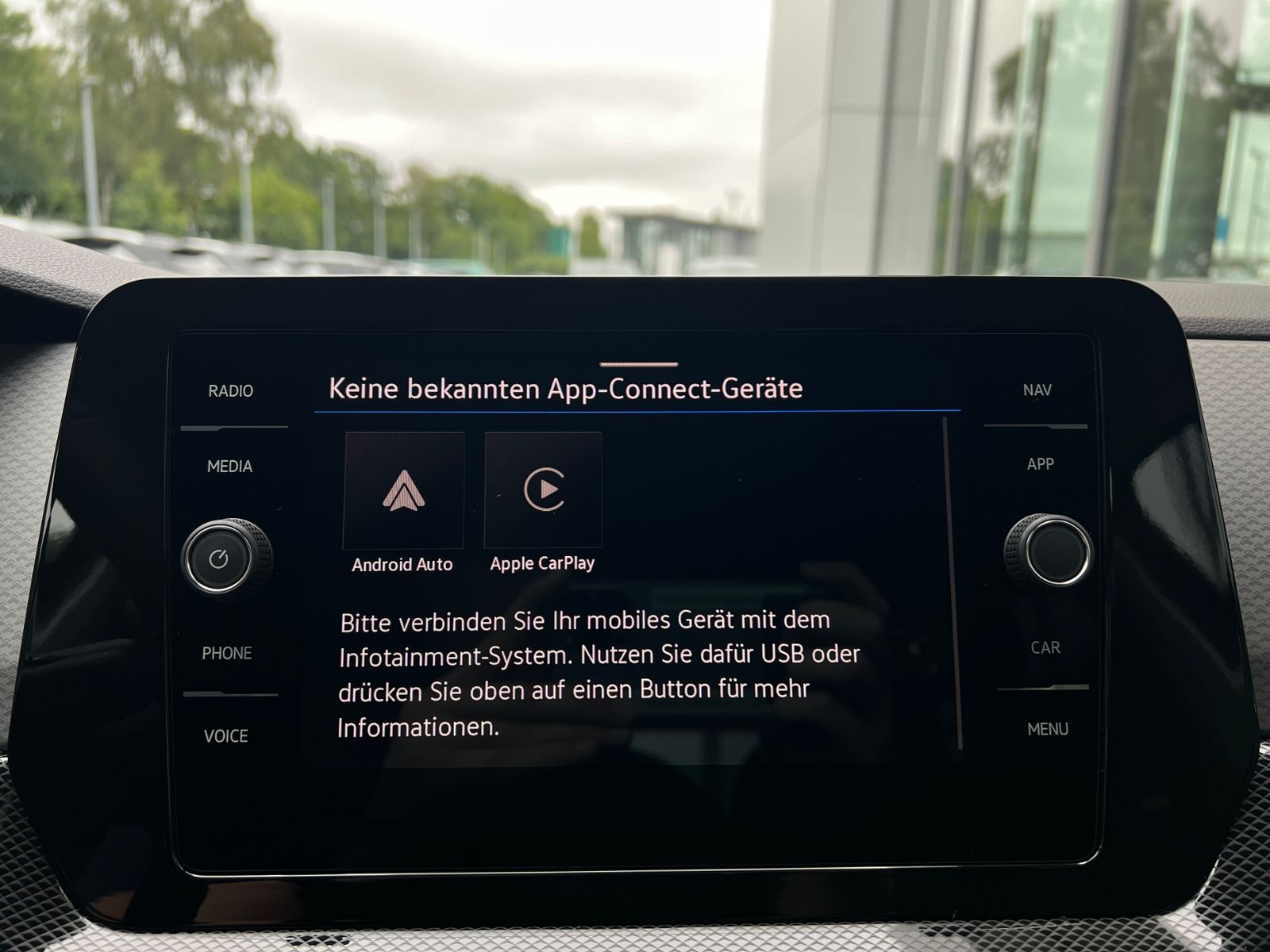 Fahrzeugabbildung Volkswagen T-Cross Life 1.0 TSI DSG *AHK, IQ-Light, ACC, Ka