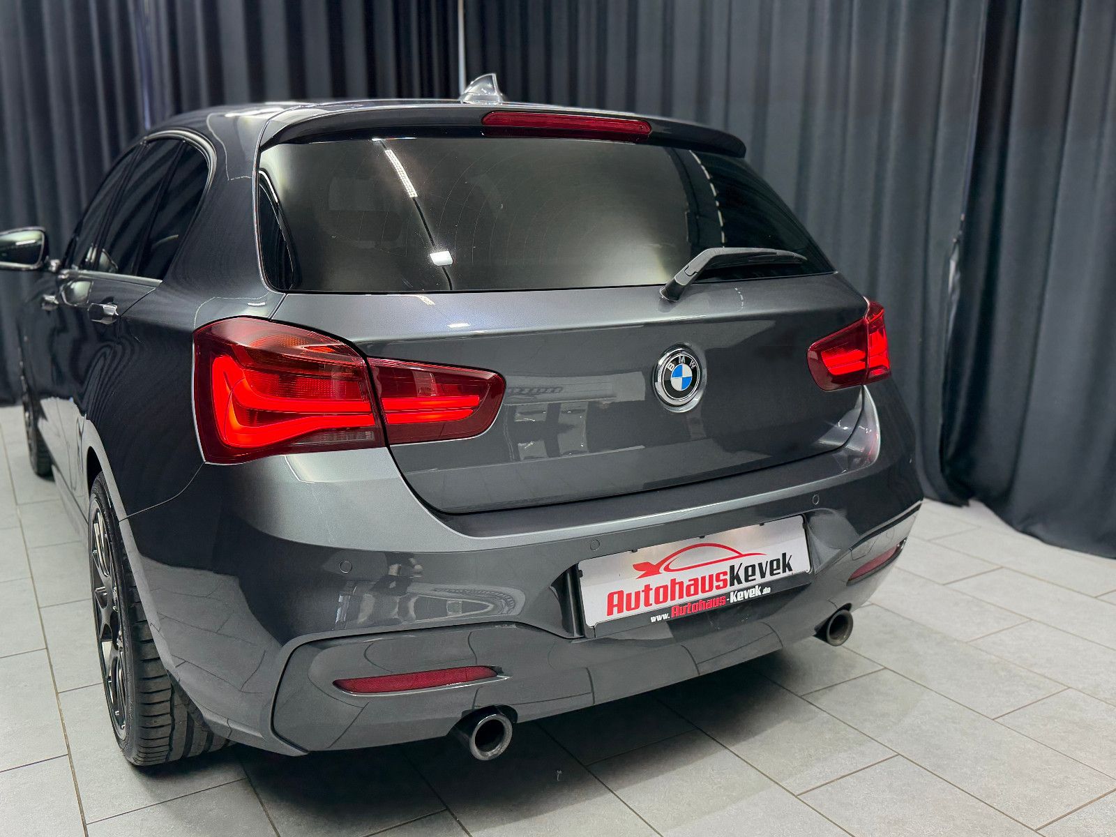 Fahrzeugabbildung BMW M140i xDrive Special Edition |LED|DEUTSCHES FZG