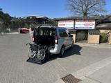 Volkswagen Caddy mit neuem Rollstuhlumbau, Klima,Tempomat
