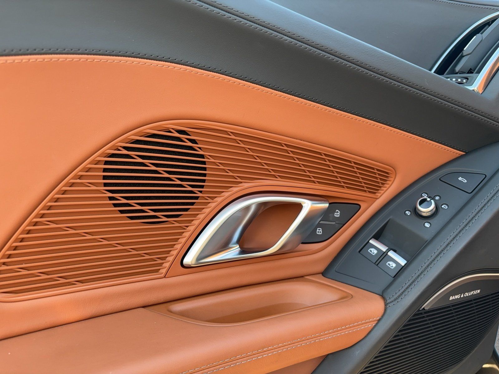 Fahrzeugabbildung Audi R8 Spyder 5.2 FSI Performance