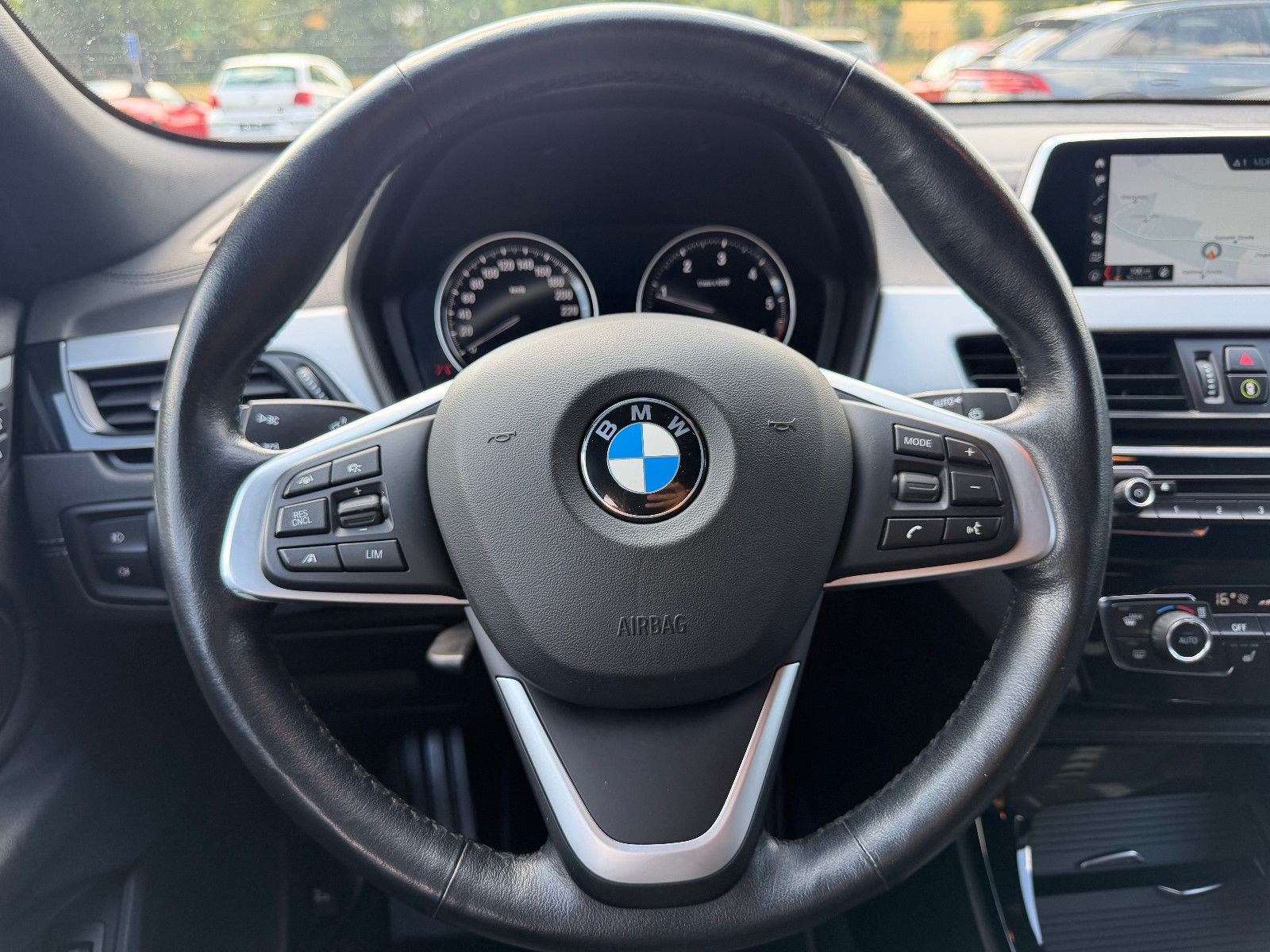 BMW X2 20 d xDrive  AHK/LED/NAVI – Foto 14