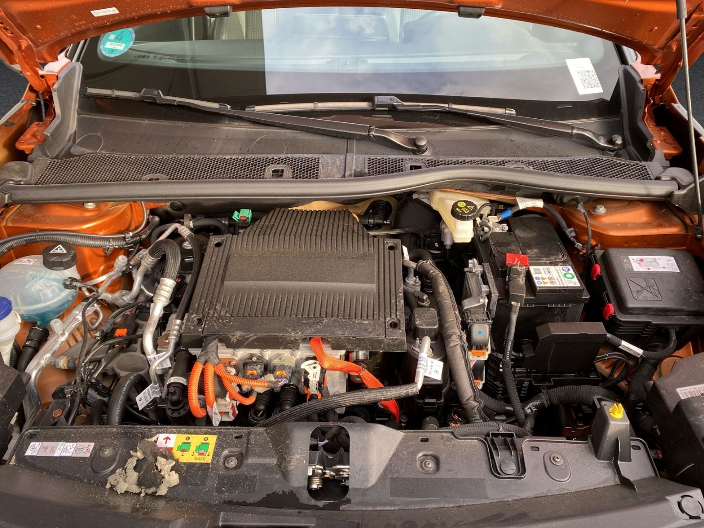 Fahrzeugabbildung Peugeot 2008 e- GT Elektromotor 136 *Rückfahrkamera*Sitz