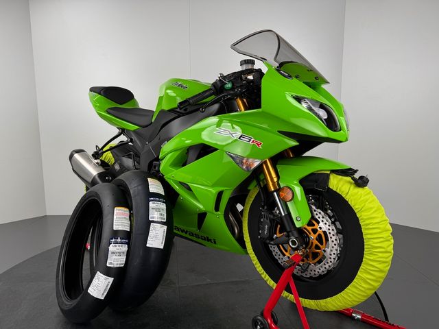 Kawasaki ZX6-R *FIT FOR TRACK *NEUFAHRZEUG *0 KILOMETER