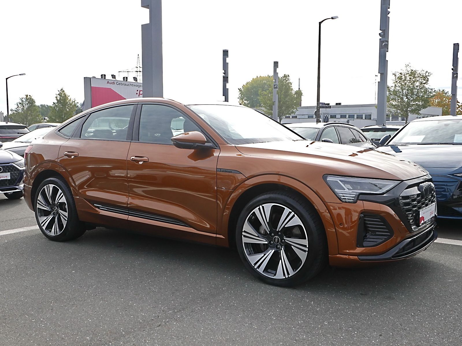 Audi Q8 e-tron Sportback 55 qu. S line B&O Pano 360° imagem 3