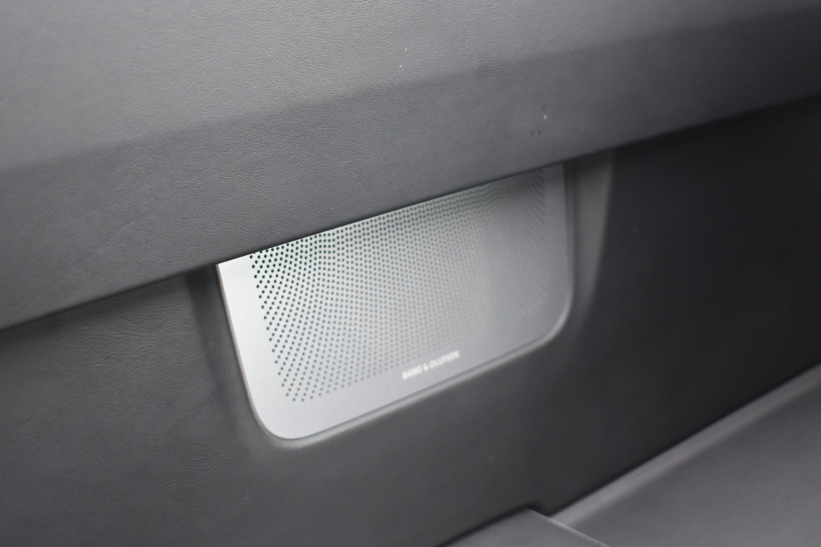 Fahrzeugabbildung Mercedes-Benz SL 63 AMG Carbonp.B&O Keramikbre. Softclose Gara