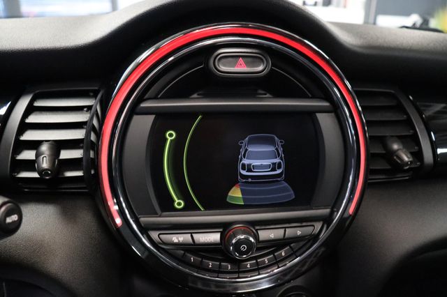 Fahrzeugabbildung MINI Mini Cooper 5-trg.|PANO|LED-RING|PDC|CHILI|BT