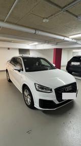 Audi Q2 40 TFSI S tronic quattro sport sport - Audi Q2 von privat