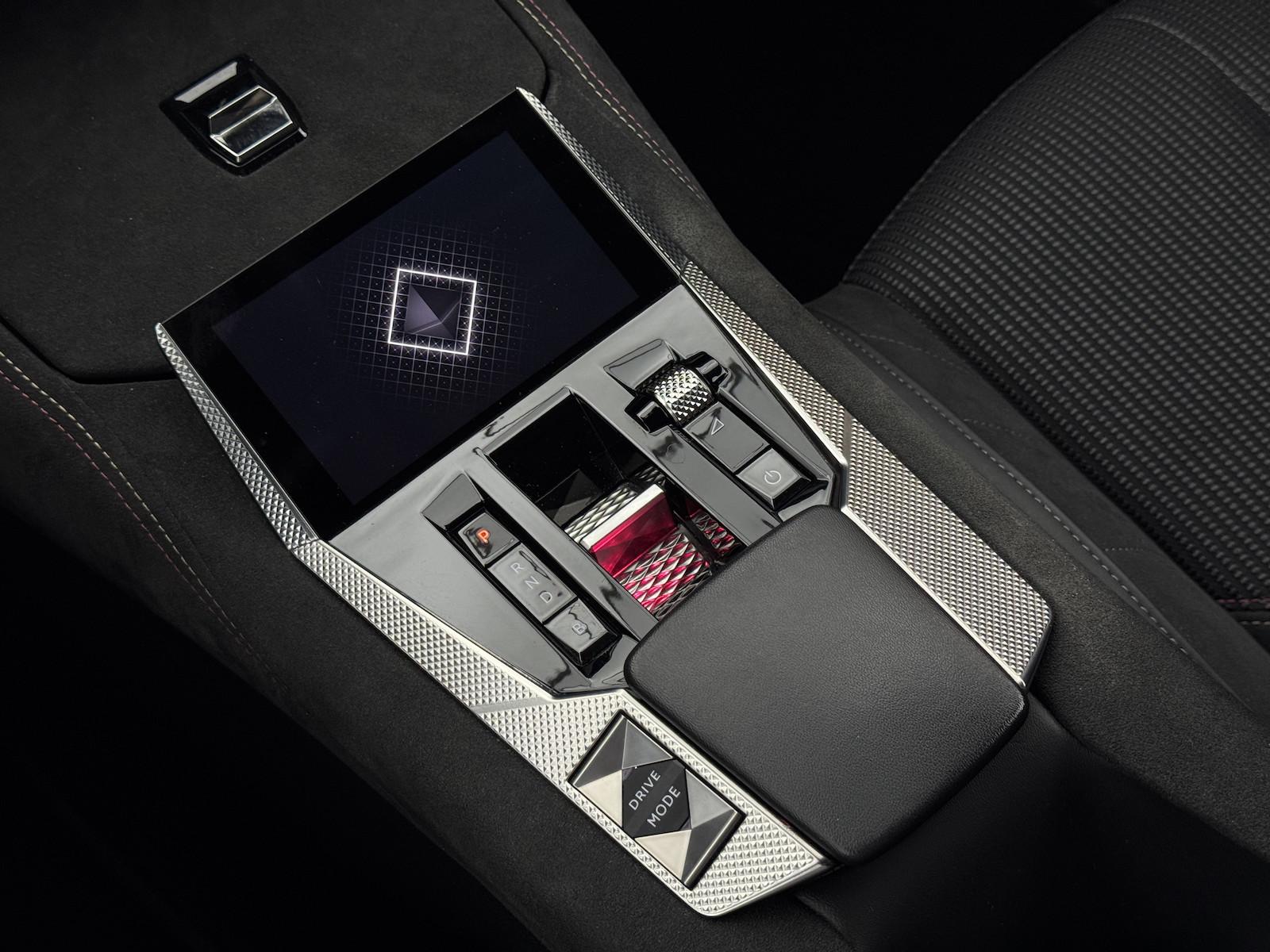 DS Automobiles 4 E-Tense 225 Performance Line+ 1.Hand