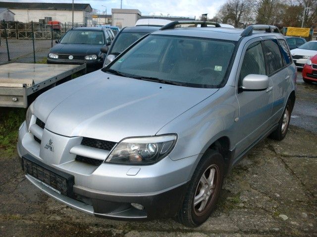 Mitsubishi Outlander 2.4 Sport